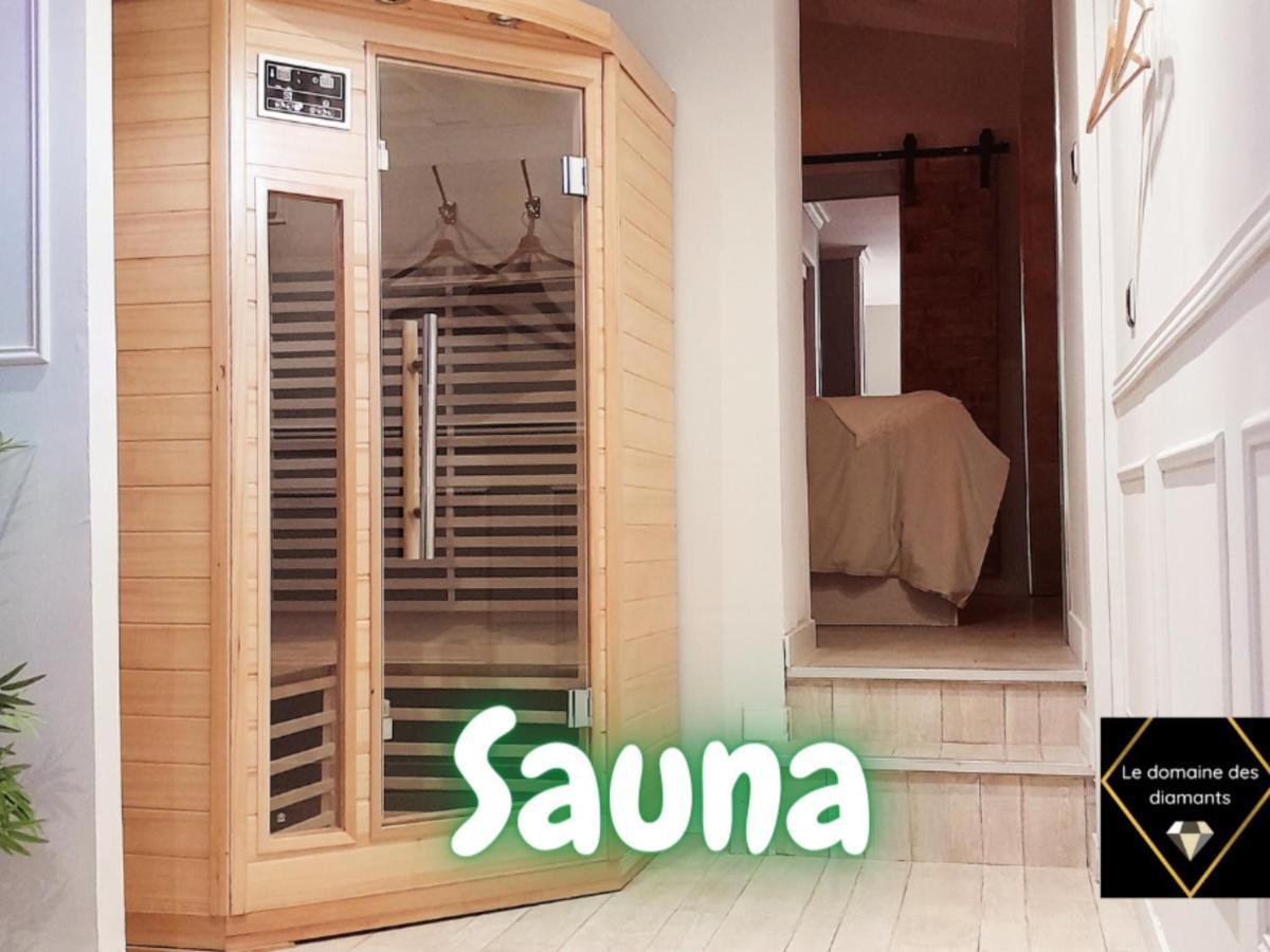 Lux, Chambre Spa Privatif Valenciennes Aulnoy-lez-Valenciennes エクステリア 写真